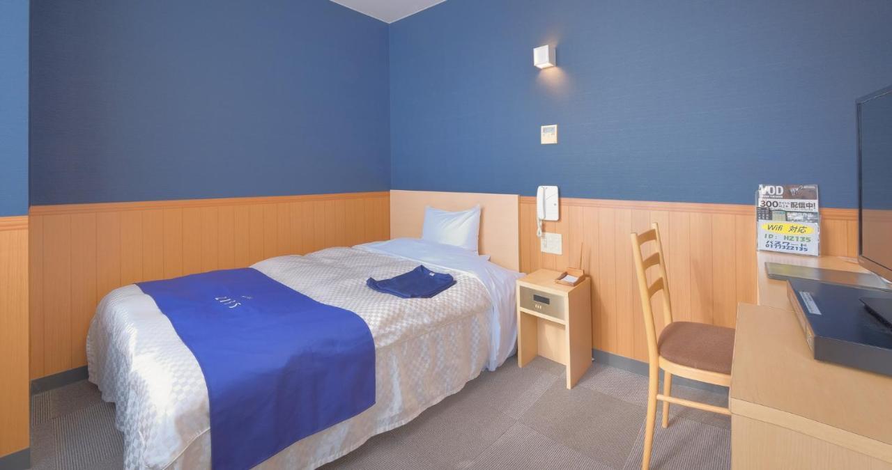 2135 โรงแรม